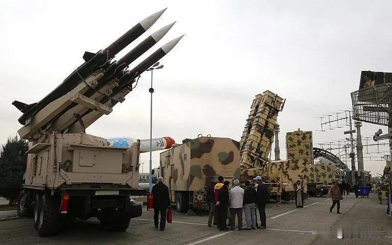 【继续喊狠话！】
刚刚，
伊朗革命卫队：
     如果以色列犯错，伊朗将摧毁以