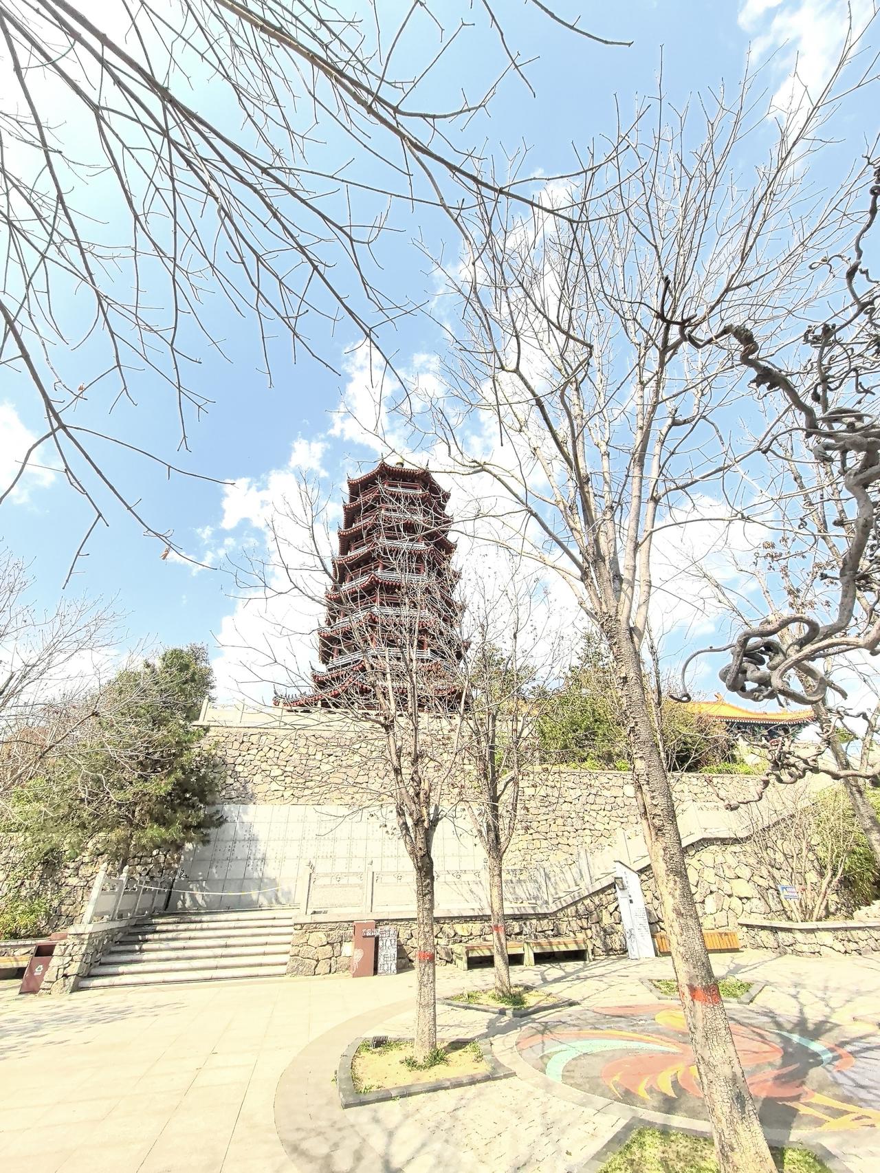 21分钟登顶象山，创造了今年的最好纪录！初步估计已经超越当日百分之九十的登山者，