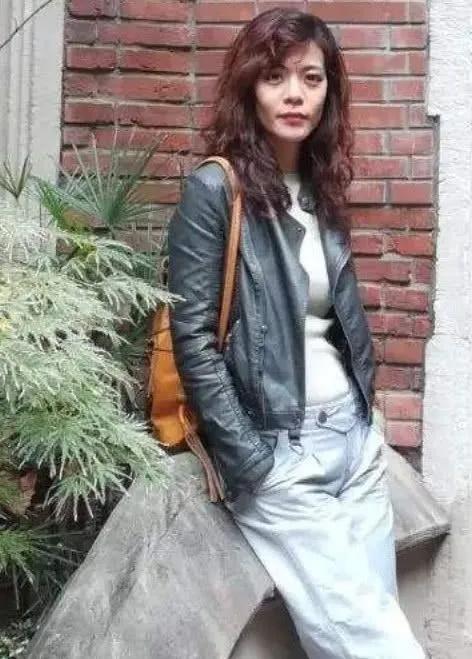 复旦大学陈果教授一句话太治愈了：“余生不要和任何人争辩，哪怕别人说一加一等于七！