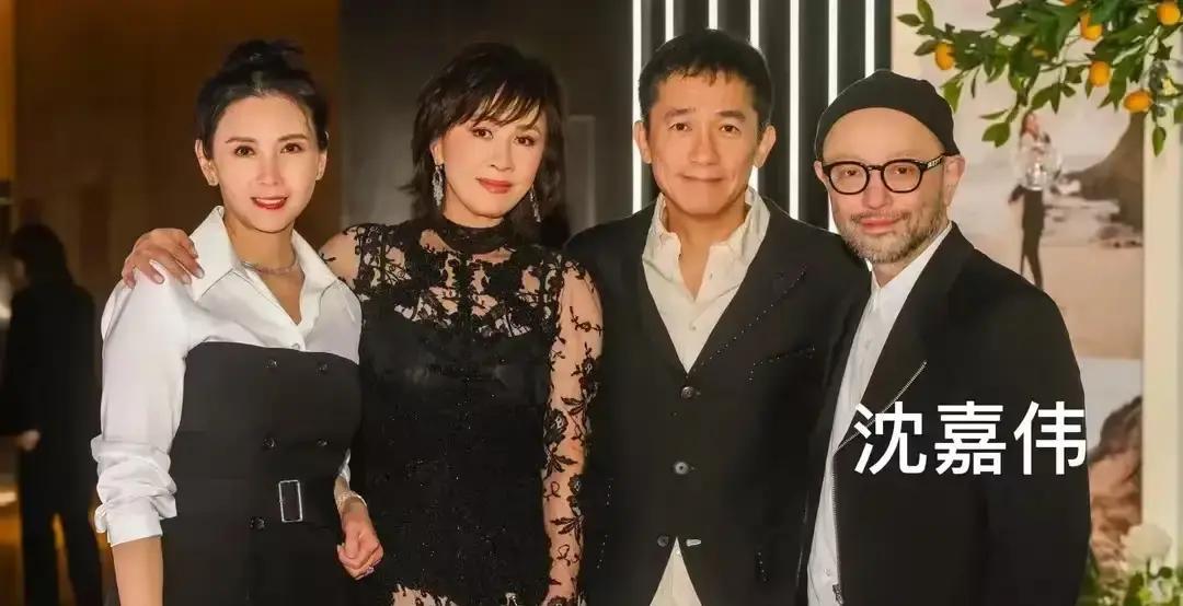 一场在台北寒舍艾美酒店办的婚礼，把半个港澳台娱乐圈都请来了，真的是一桌喜酒顶一场