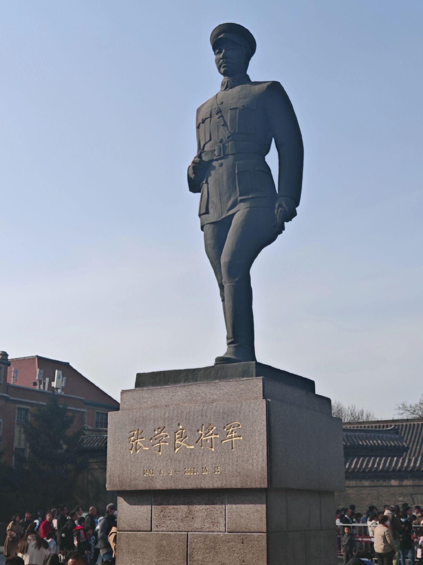 东北三省今犹在 不见当年张少帅