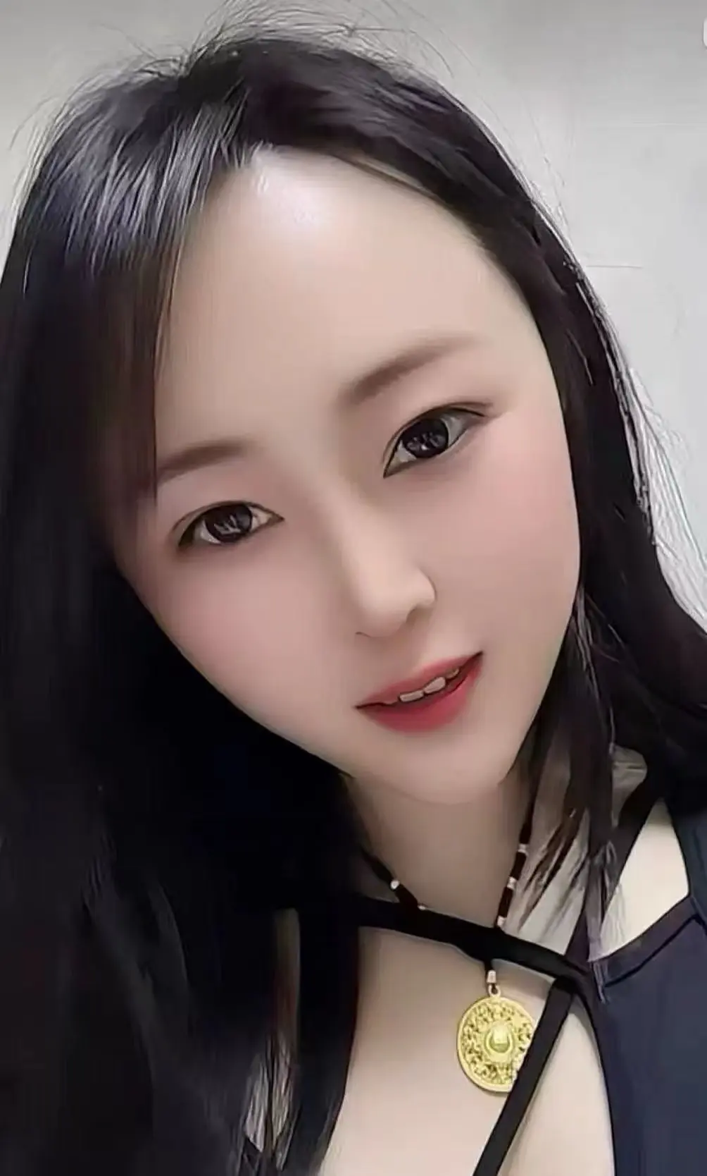 人活的无法随心走就没多大意义了，人生短暂，做喜欢的事，见想见的人，爱想...