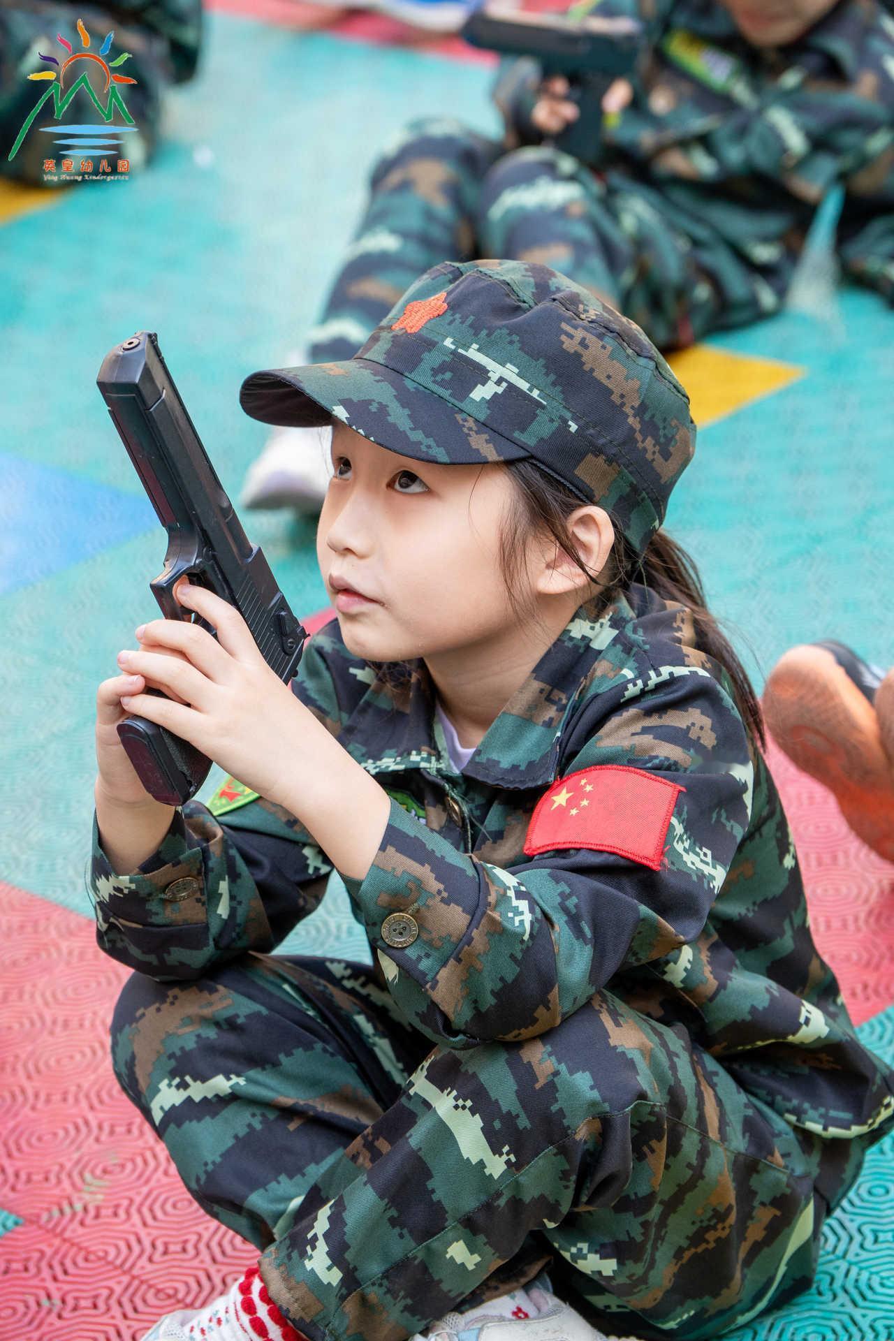 新的一年里家人平安顺遂，工作顺利，孩子们学业有成，平安喜乐！