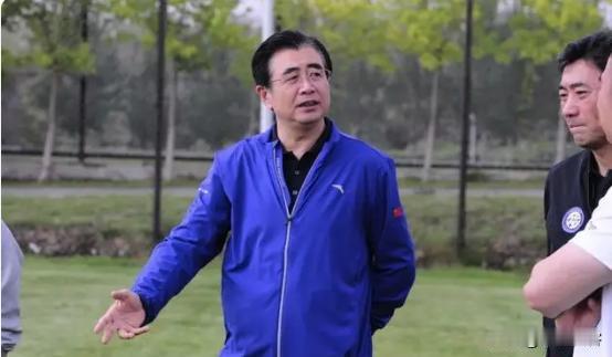 热身赛国足被新西兰吊打，就这种水平即便“侥幸”打进世界杯又如何，还不是只有丢人现