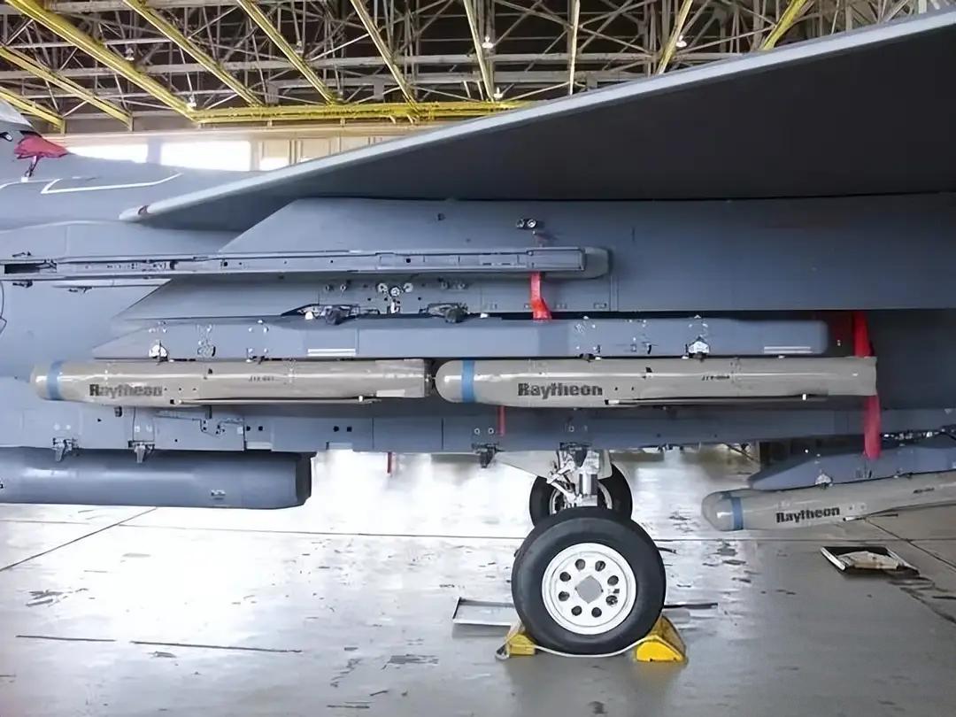 美国宣布8200万美元对日军售！日本获“风暴破坏者”智能炸弹

美日军事合作悄然