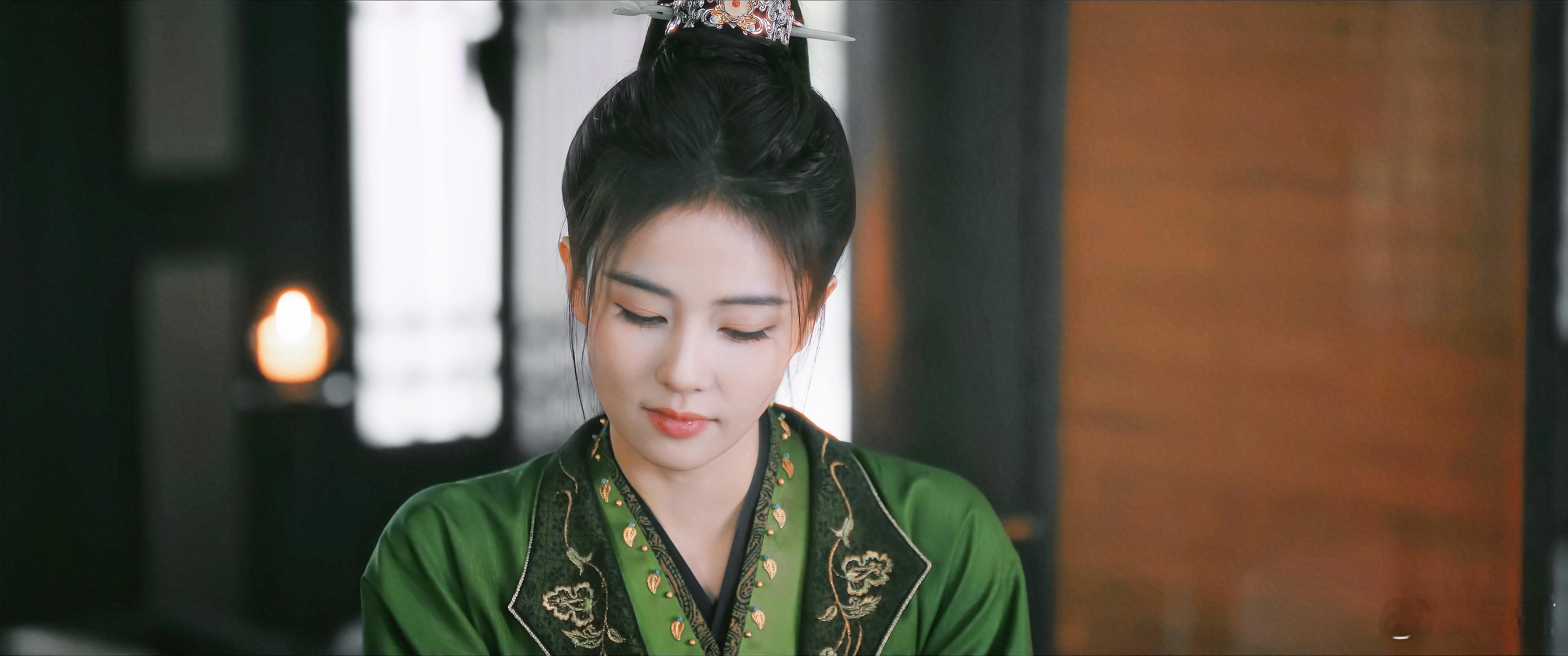 白鹿追唐宫奇案又追到半夜 谁懂啊，白鹿熬夜追的剧肯定错不了，唐宫奇案质感好剧情稳