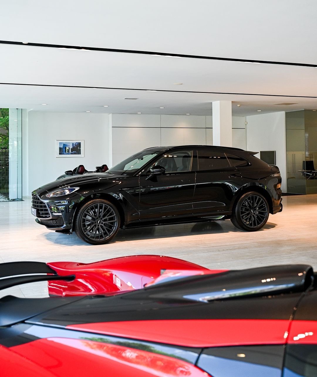 阿斯顿·马丁 DBX 707 ​​​