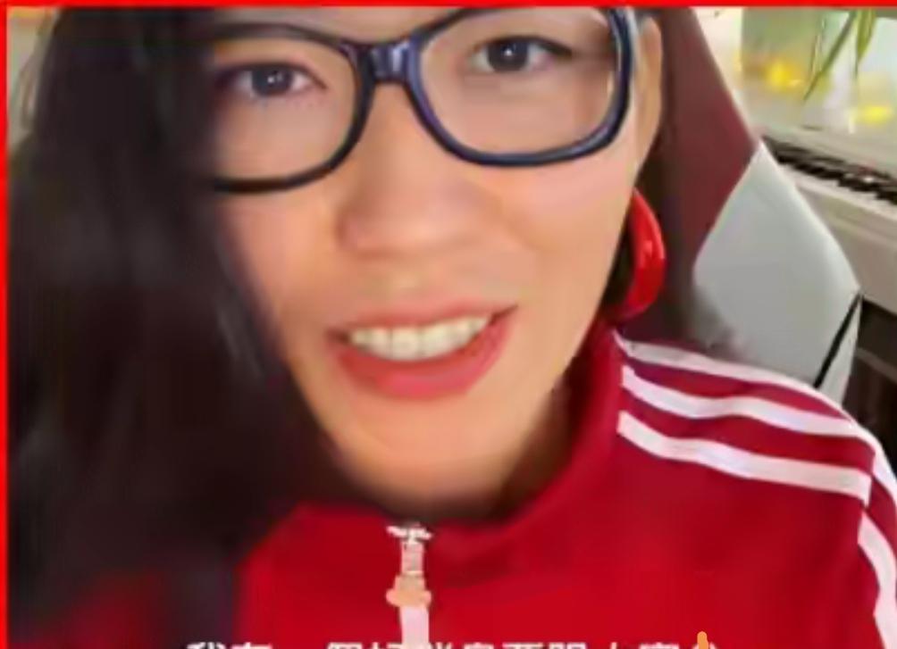 这次曲婉婷新注册的社交媒体账号被封了，马上就有一些人出来帮曲婉婷说话，其中不少还