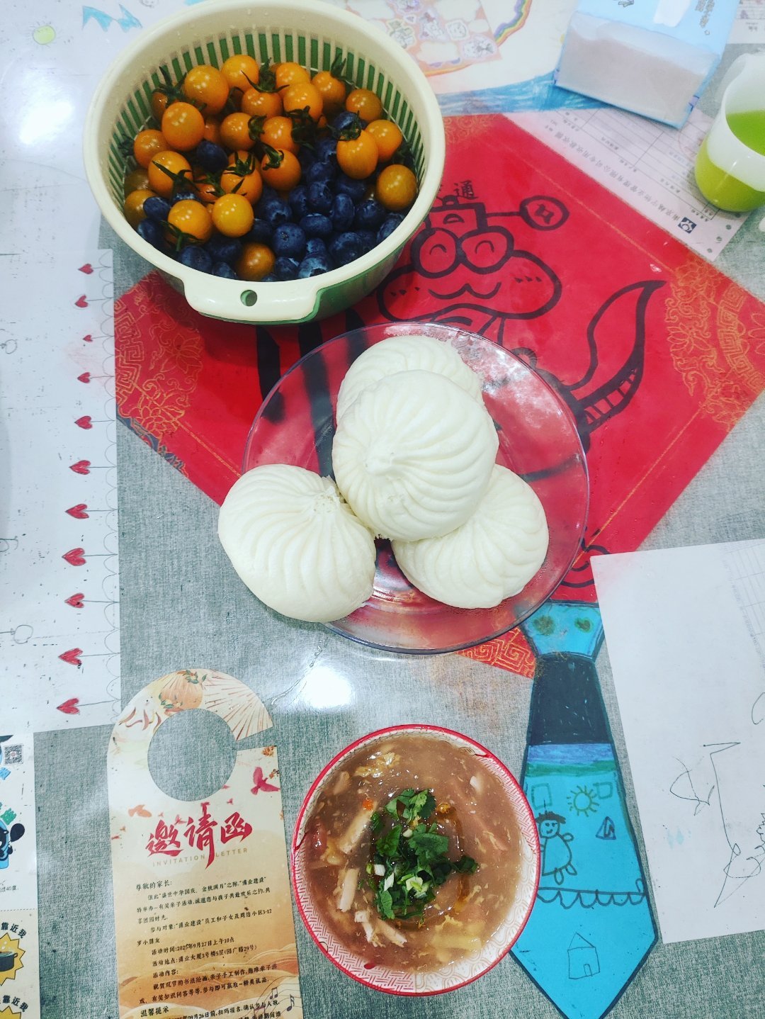 吃兰么琦妙依 今儿也要好好吃饭，又一个小朋友躺下休息了