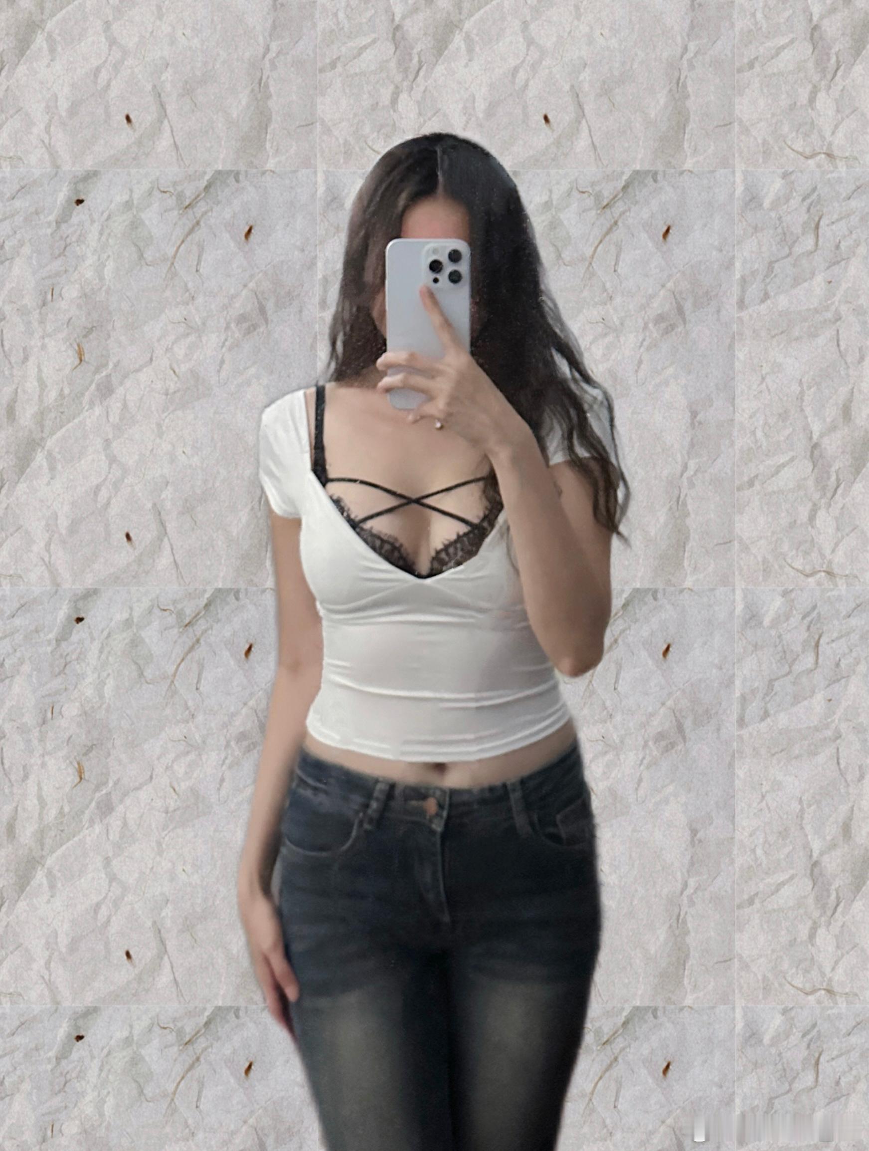 我的人生就像内裤前的蝴蝶结一样莫名其妙 ​​​
