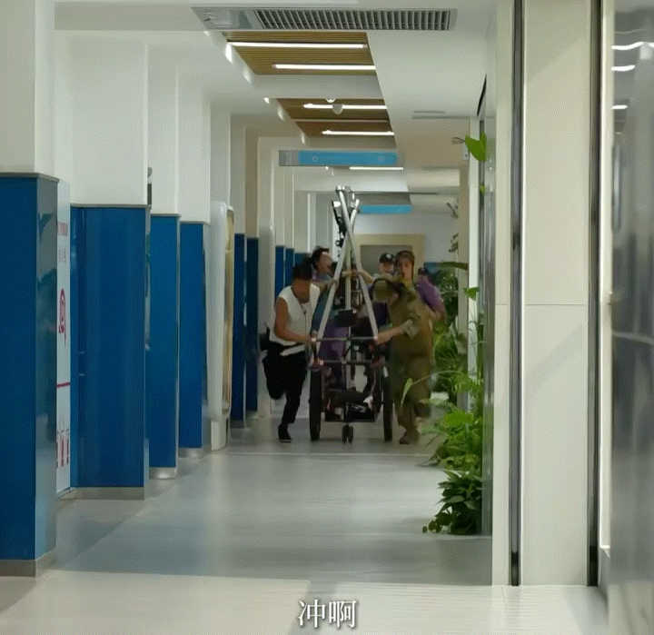 已经收着了哈哈哈哈哈哈星河入梦的摄像大哥们电影星河入梦✨王鹤棣星河入梦