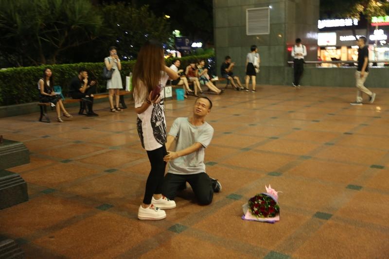 向女人求爱被拒绝了怎么办? 向女人求爱被拒绝，先别慌。首先得问问自己是不是真的爱