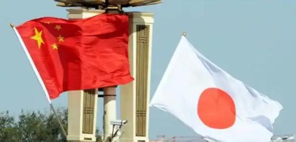 日本人这回先绷不住了！中国大幅上调赴华签证费后，不少日本网友涌上X平台“喊疼”，