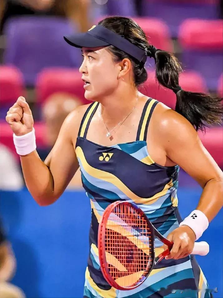 在北京时间3月21日凌晨刚刚结束的一场WTA1000迈阿密站女子单打第一轮的比赛