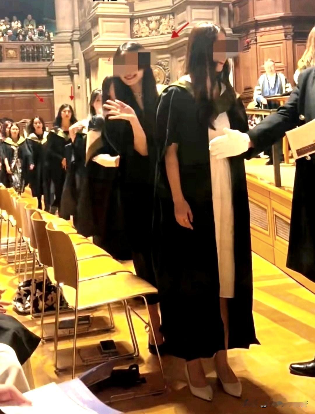 15.7%暴涨！
英国课堂30人29张
中国脸  国际社会戳破