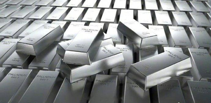 深圳水贝黄金摊主撤摊改卖铂金，铂金价格突破300元每克