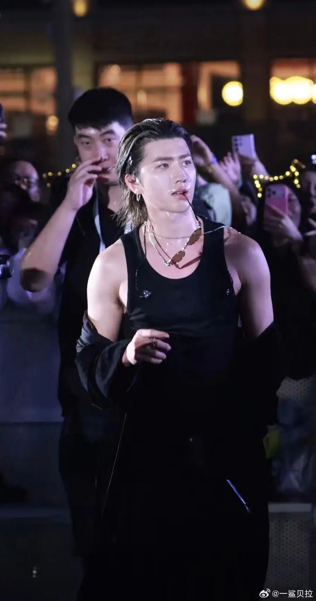 这是cxk？好油啊。。 ​​​