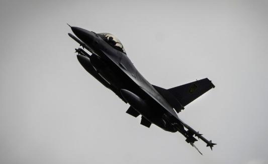 波波夫将军：被击落的乌军F-16战机机组人员未预料到遇袭
 
北约吹了大半年的“