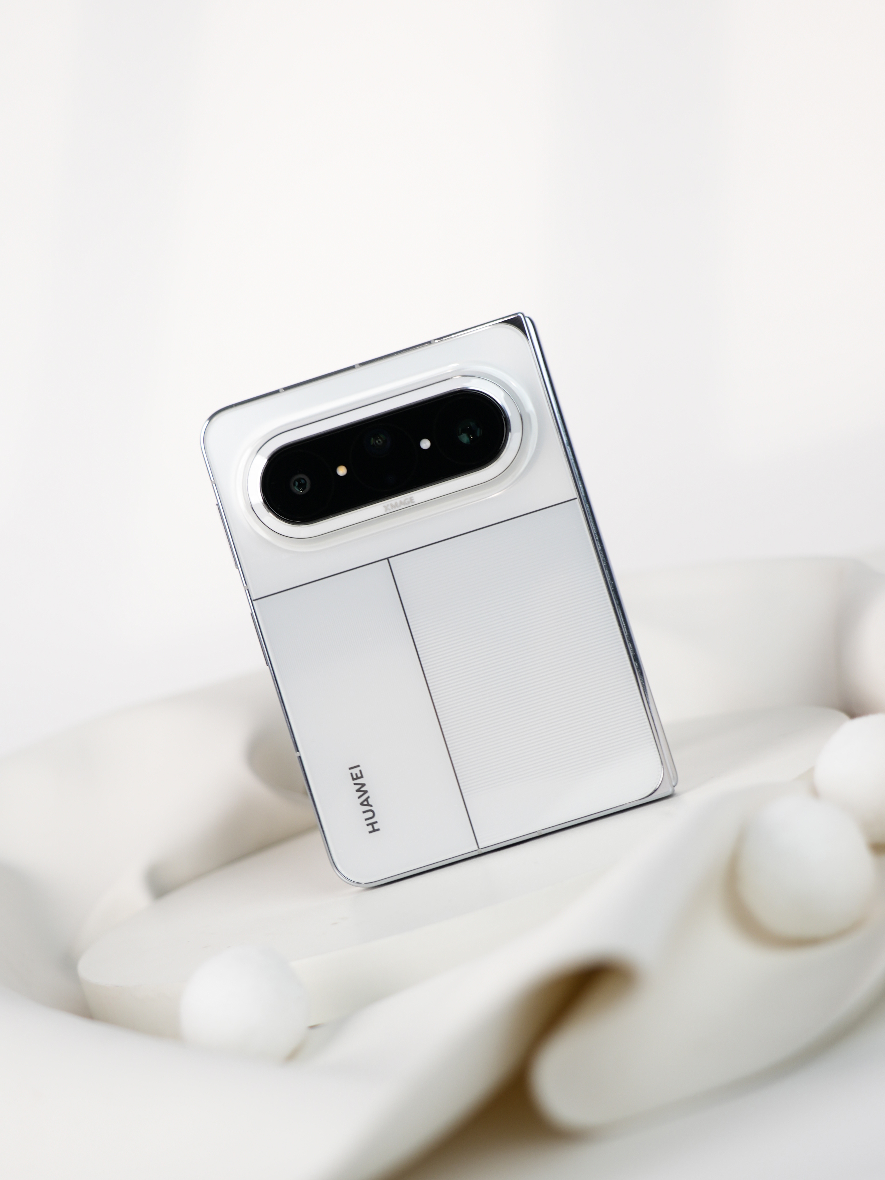 从iPhone换到华为大阔折大阔折一用就爱上手一段时间，以为直屏换折叠会不习惯没