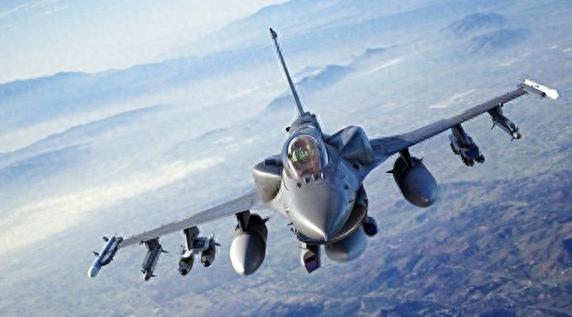 美国一句话直接拿捏了，前脚秘鲁总统宣布要暂缓35亿的天价军购，后脚美国一施压，政