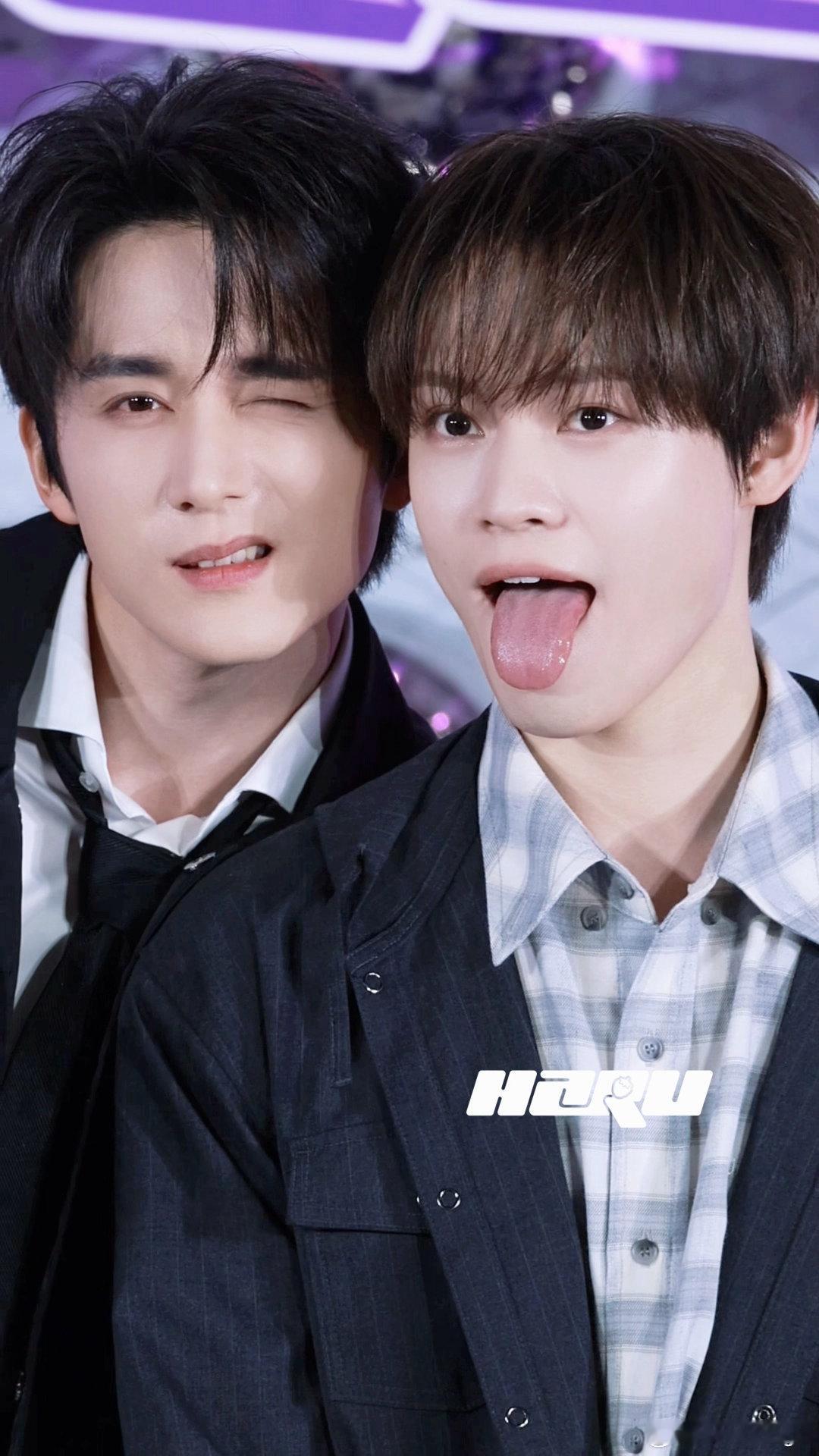 超燃青春的合唱两个人这个萌啊