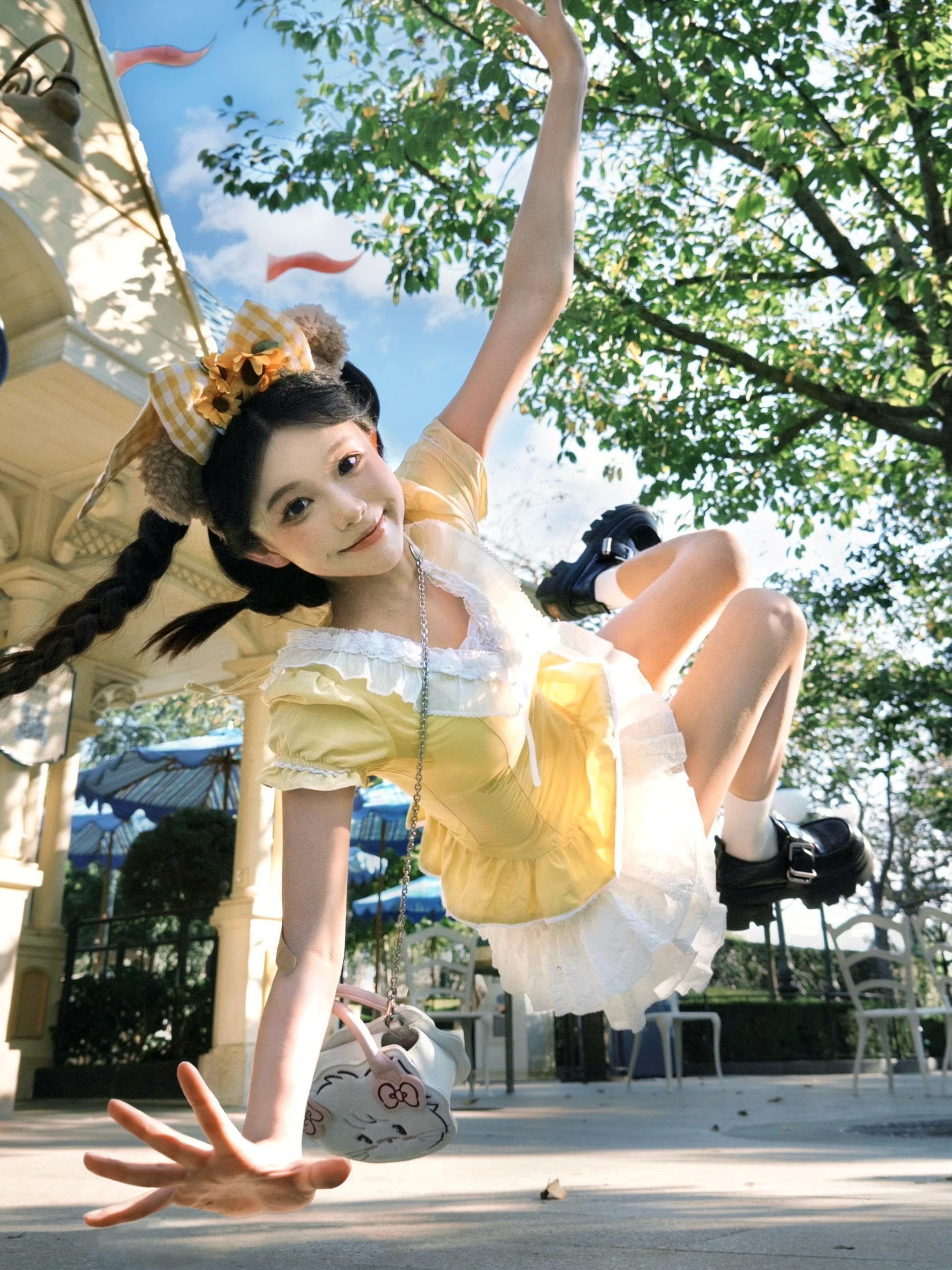 场景基础 动作就不基础。