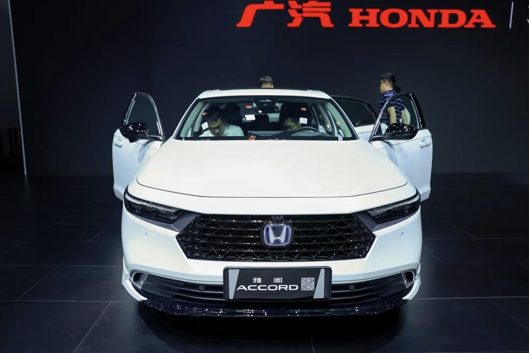 雅阁如果真的11万能入手，那很值得购买，甚至比同价位新能源汽车性价比都还高。【来