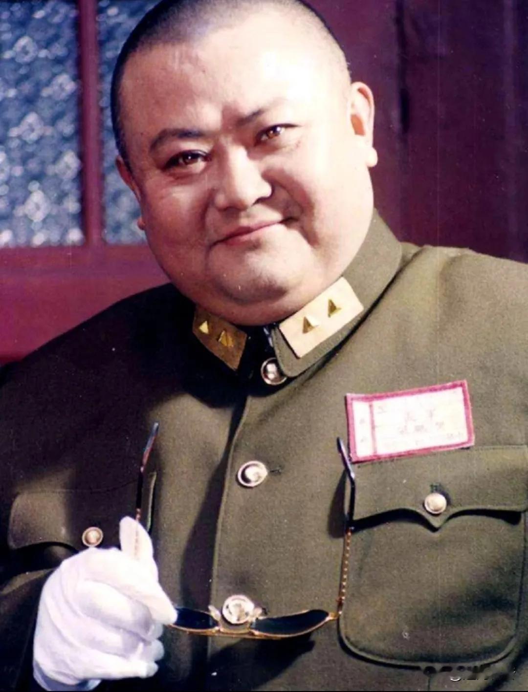 解放后，川军名将范绍增将七个妻子叫到身边，对她们说道:“现在实行一夫一妻了，你们