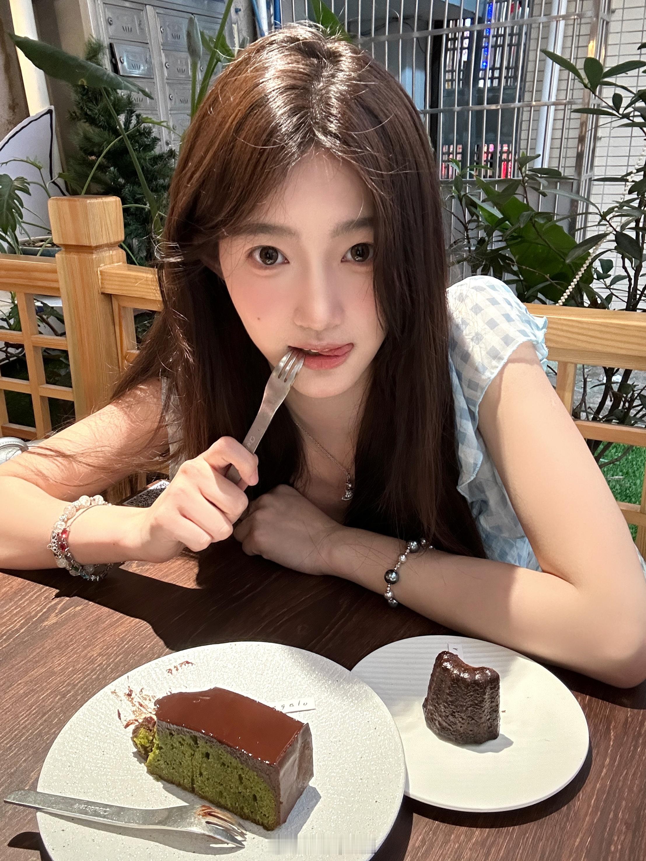 喝个☕️ ​​​