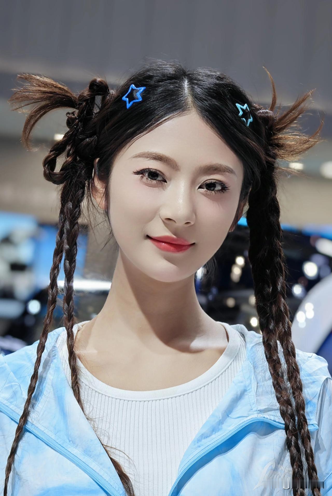 西安十月一天气非常好，去西安车展看豪车赏美女，你去了吗？#西安全是美女# #西安