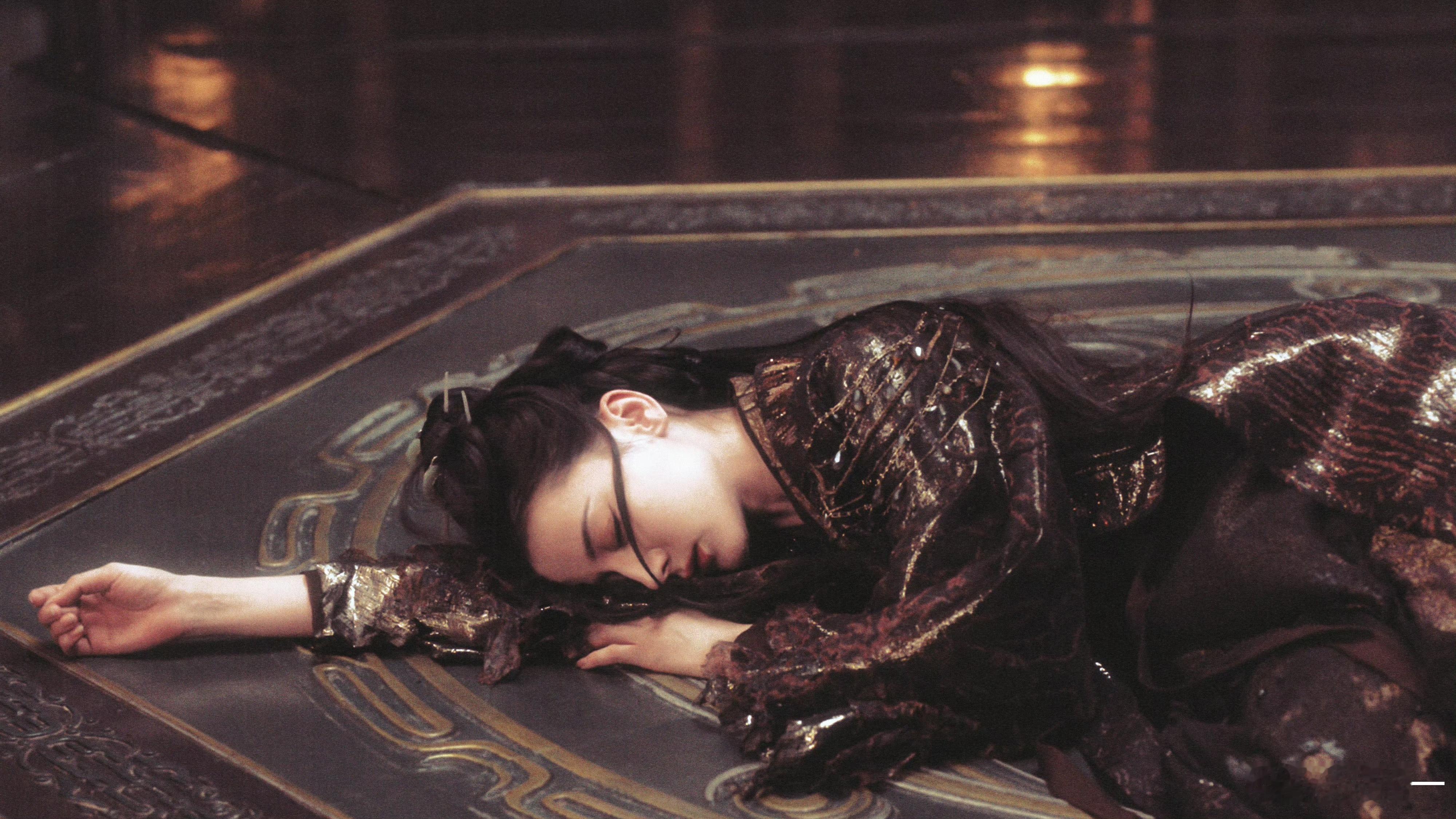 心疼贺思慕思胥万千好虐 贺思慕从不是莽撞行事，所有选择都藏着她的隐忍与牺牲🥀，