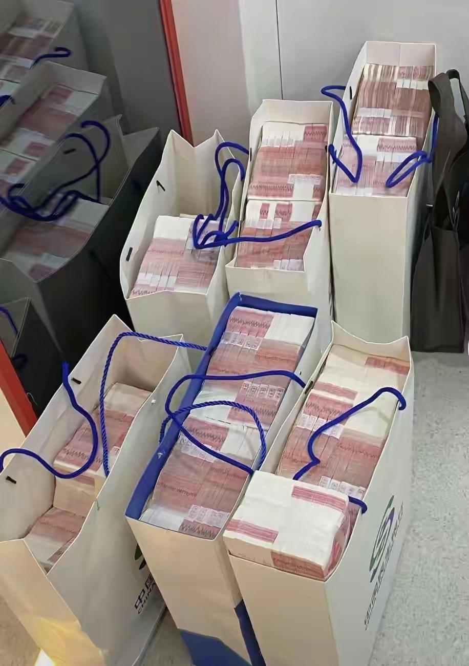 这么多存款够躺平了吗？