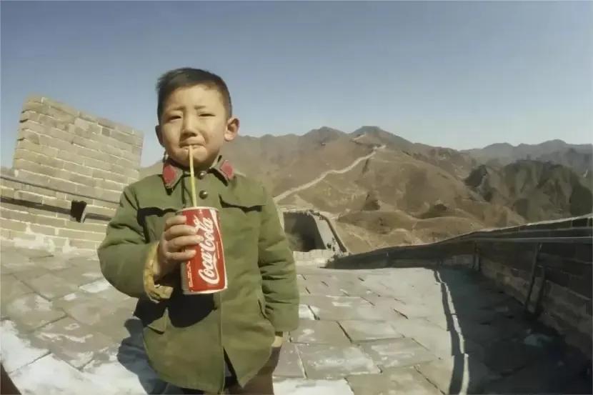中国人喝热水，是几千年来的传统习俗？

实际上，这件事形成一种习俗，才刚刚100
