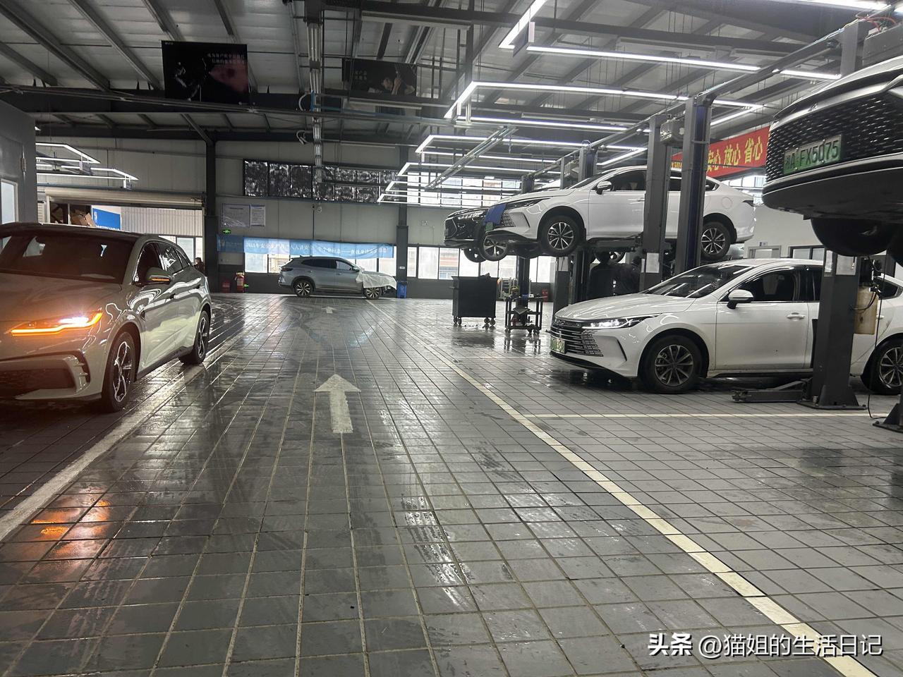 来长沙比亚迪4S店给车做保养，准备3月份的出行！每次开长途前，我都会把车送到4S