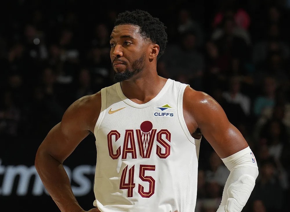 NBA季后赛首轮G1，骑士今日主场126-113战胜猛龙。本场比赛，骑士球星米切