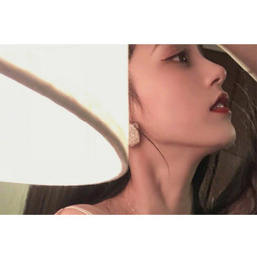 为什么你从来没中过任何奖大概是因为你本人就是上帝给这个世界的礼物 ​​​​