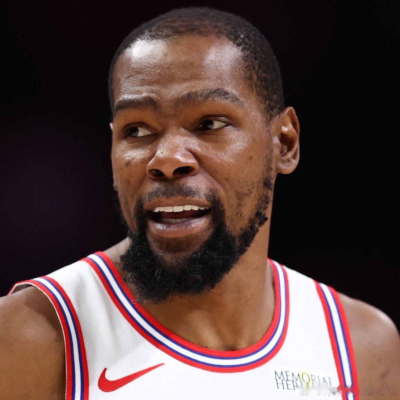 在Kalshi平台上，火箭被极为看好能够轻松战胜湖人队。湖人赢得系列赛的概率仅有