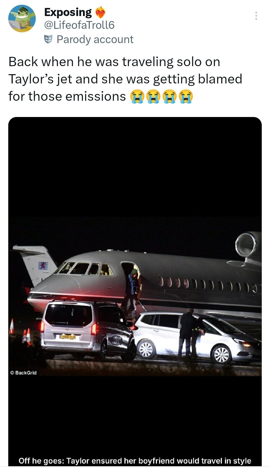 我的天，我是最后一个知道jobless独自出行都在使用霉霉姐的私人飞机的吗？ 