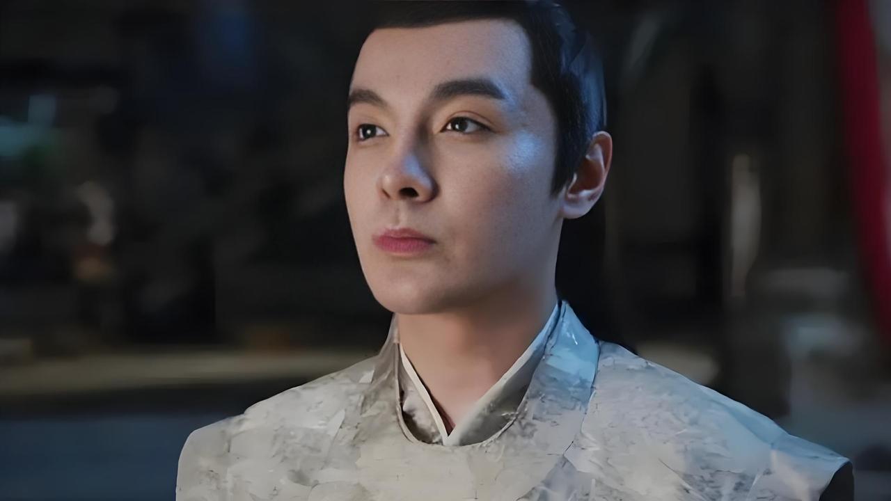 《庆余年》的导演真会选人！太子张昊唯一看面相就是很爱玩的人，太子本子了！

电视