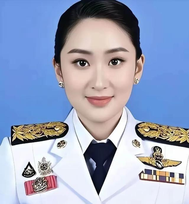 泰国 最新消息
5月19号，泰国旅游与体育部长素拉沙-攀差伦沃拉恭正式宣布，内阁