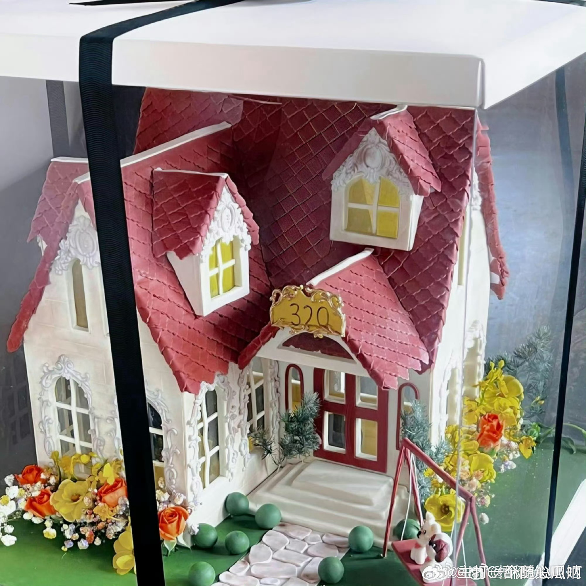 檀健次卡点给小炭火过生日啦，大家伙也是住上大别墅了