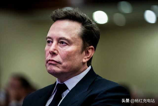 政坛重磅反转！马斯克重启重金押注，全力助攻共和党打赢中期选举
 
美国政坛迎来巨