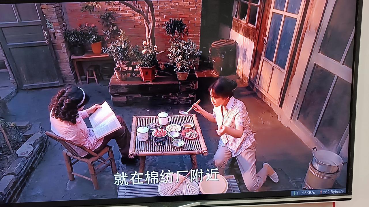 邻居这样相处，真好！《小巷人家》这部电视剧越看越像《请回答，1988》了！