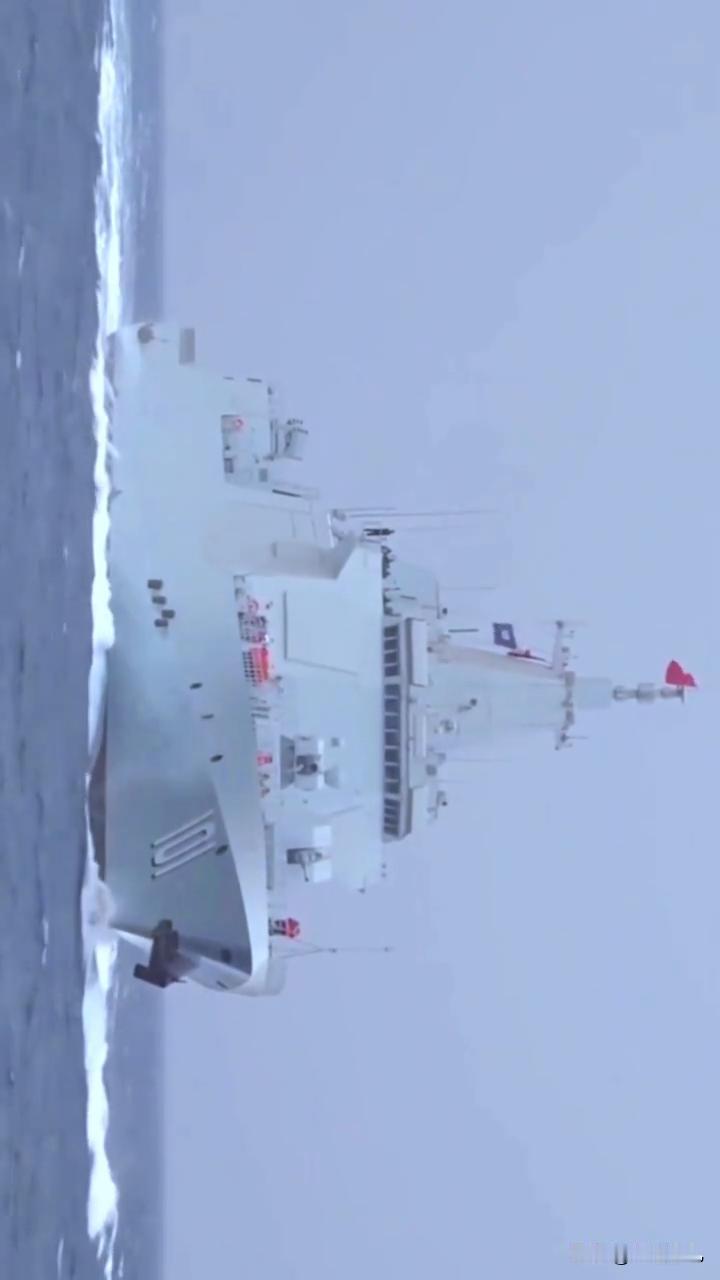 眨眼之间，南昌舰都入列6年了，万吨大驱实力不用多说了……

1月都是好日子啊，昨