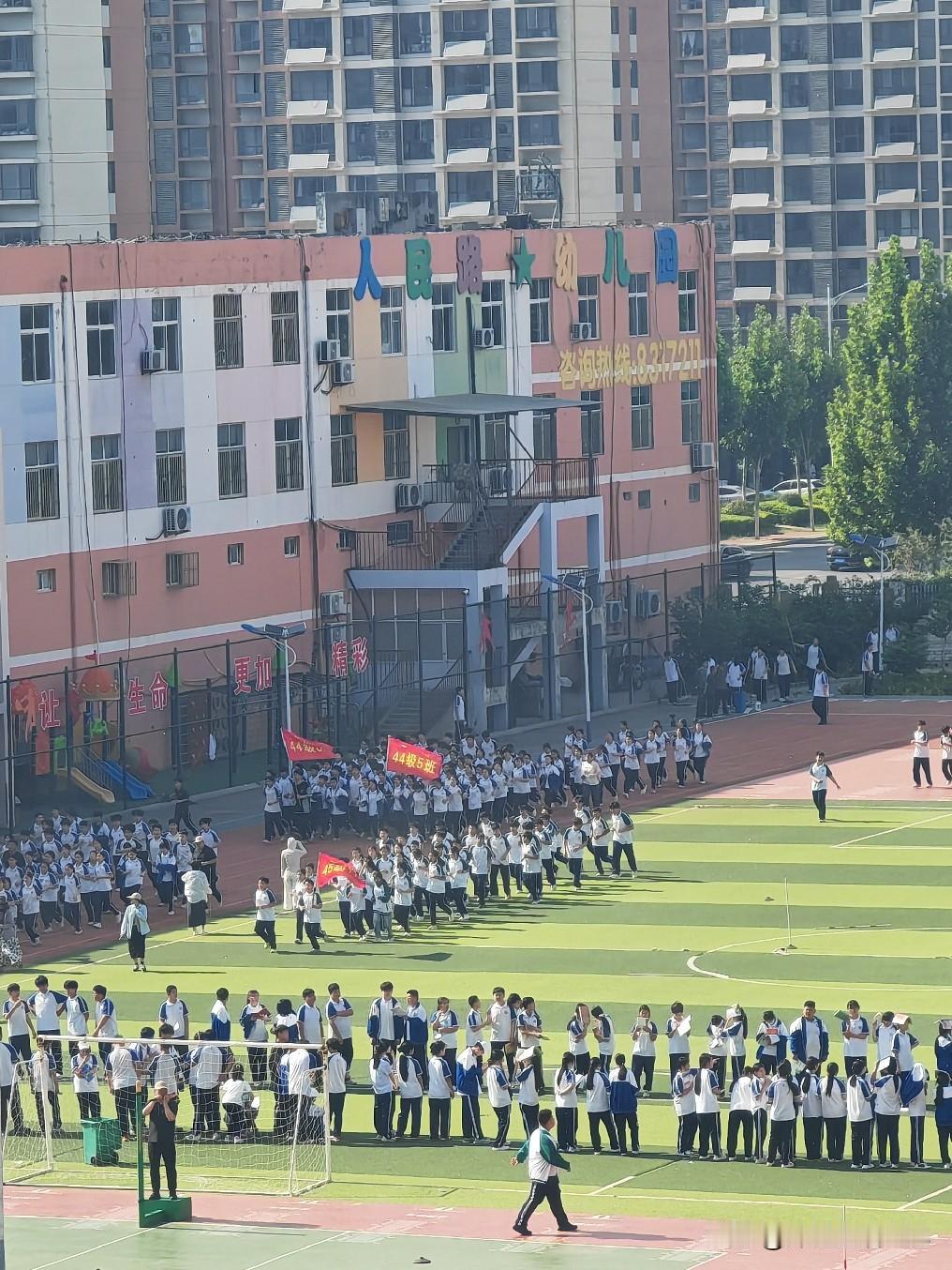 AI 代替老师批改作业吗 
我认为不支持
教书育人的工作还是应该由老师去完成，作