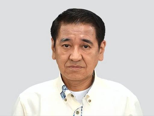 近日，74岁的琉球王室后裔屋良朝助宣布参选冲绳县知事，抛出了极具颠覆性的政治构想