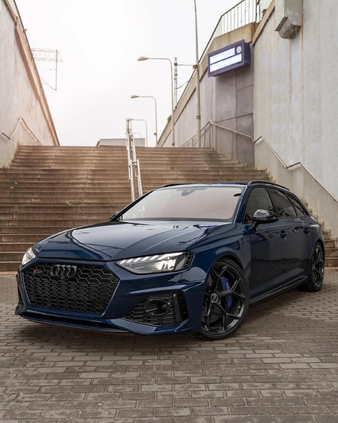 奥迪 RS4 Avant ​​​