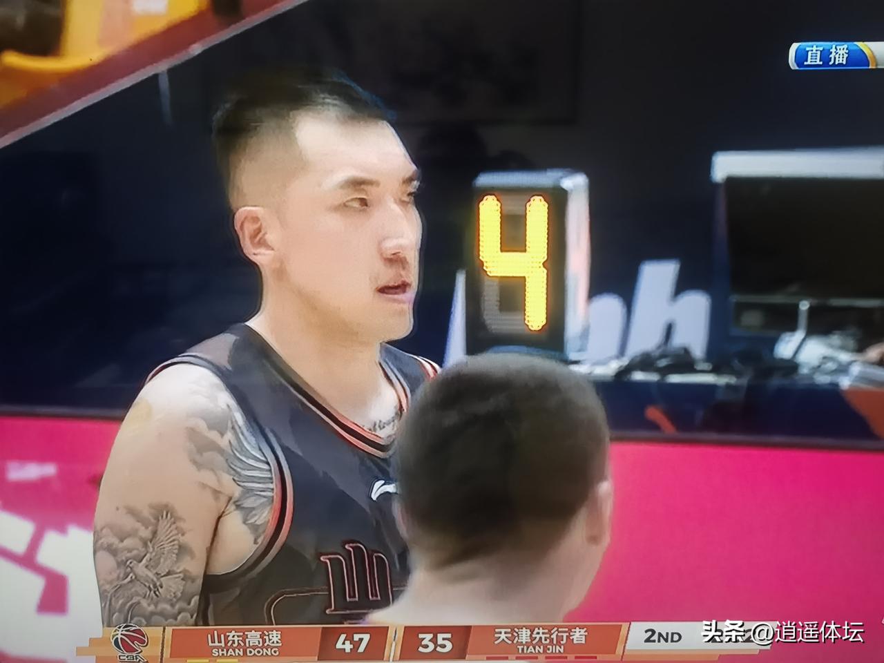 这场比赛真无聊，山东高速男篮胜之不武！刚刚山东高速男篮在主场48比35领先天津先