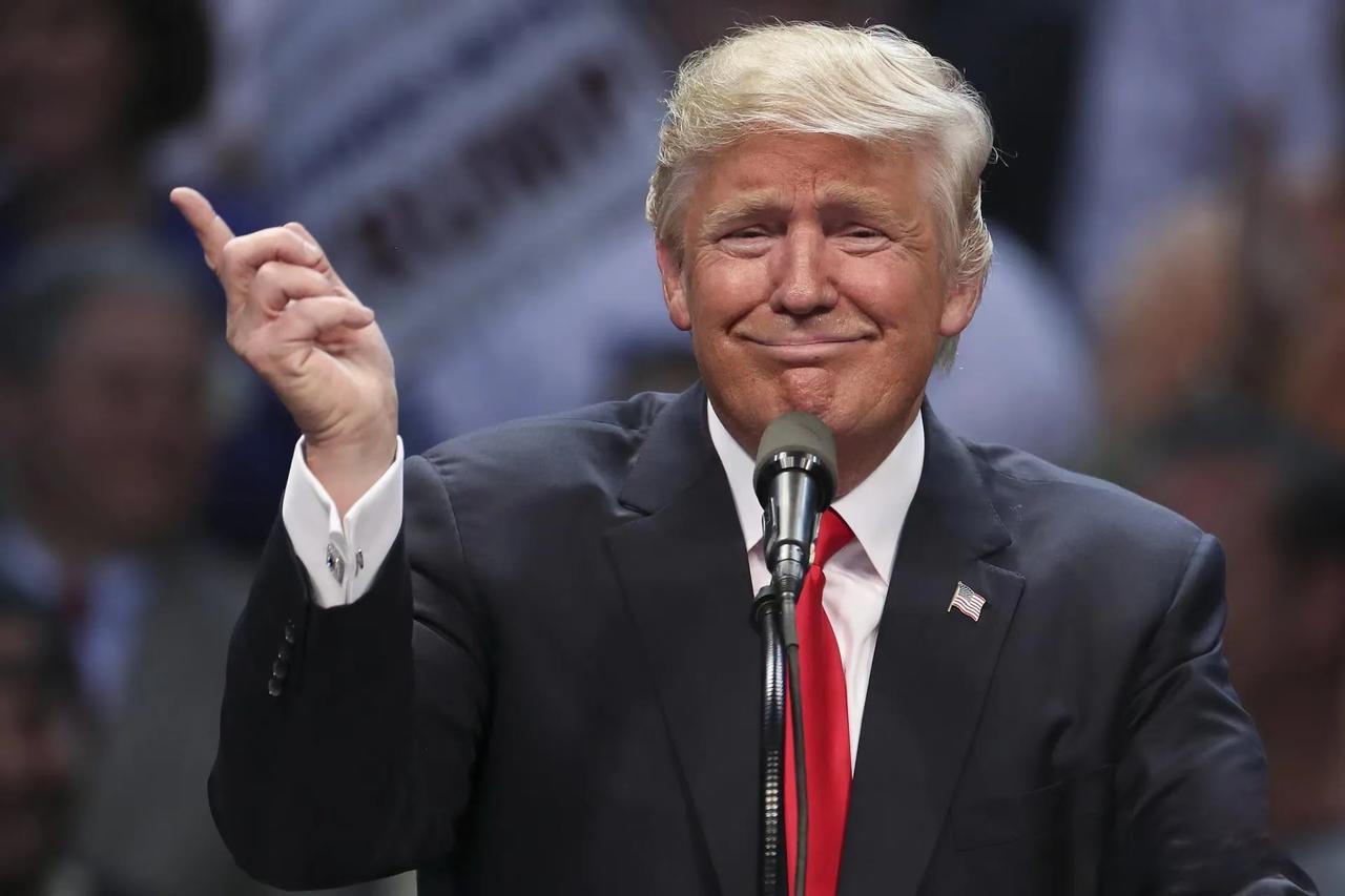 美国大选，这回刺激了！

第一，懂王诈疯，八年伪装，就为这一刻？
第二，哈哈姐真