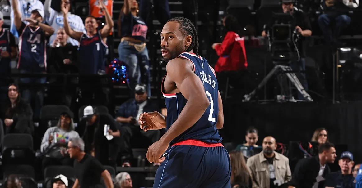 队史第三人！伦纳德单赛季5次40+&快船生涯10次40+北京时间3月12日，洛杉